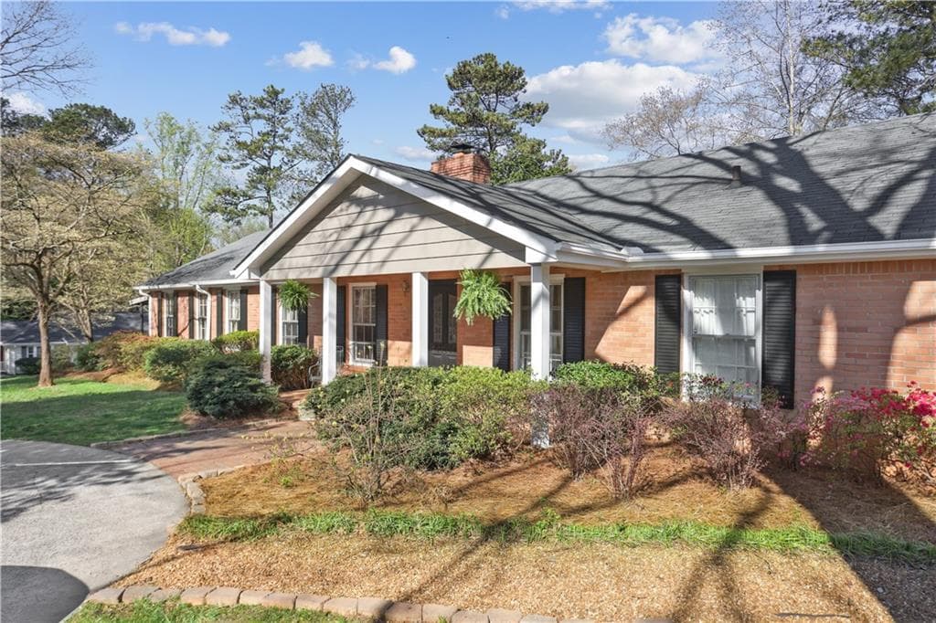 3 bedroom, 3 bathroom single family residence sold at 1566 Arden Drive, Marietta, GA 30008