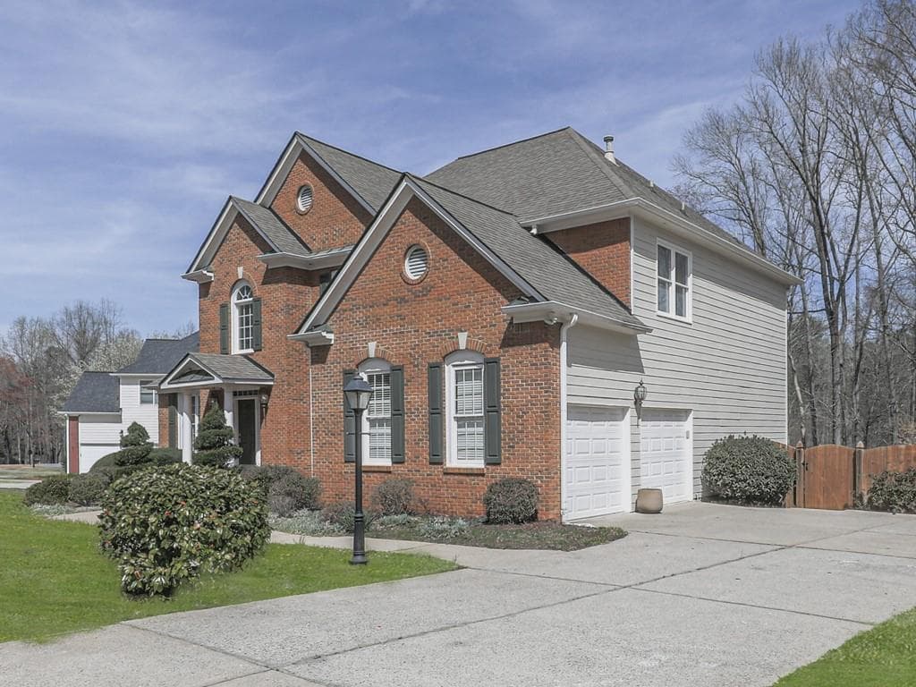 3891 Greensward View, Kennesaw, GA 30144 — most recent listing photo