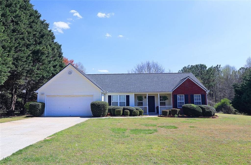 3 bedroom, 2 bathroom single family residence sold at 895 Burton Ridge Drive, Loganville, GA 30052