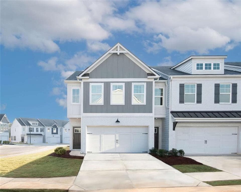 3 bedroom, 3 bathroom townhouse sold at 2698 NE ALMAND Lane, Conyers, GA 30013