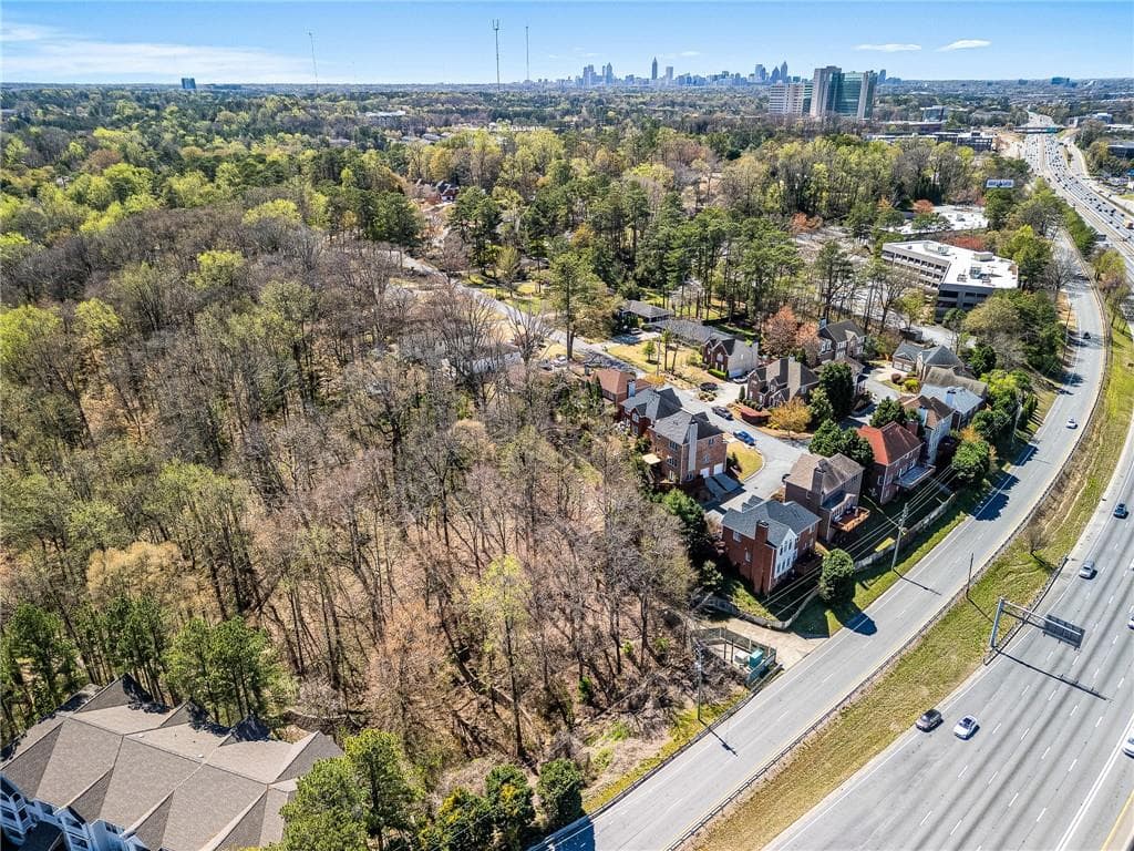 60,920 sq ft single family residence for sale at 1734 Summit Glen, Atlanta, GA 30329 — photo 5