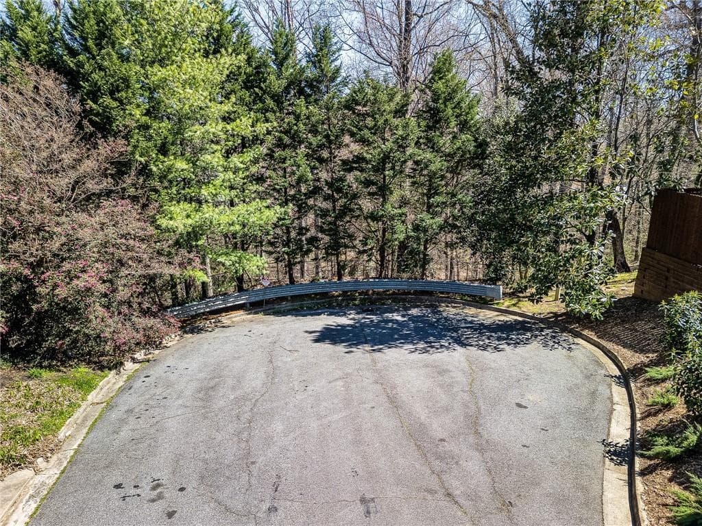 60,920 sq ft single family residence for sale at 1734 Summit Glen, Atlanta, GA 30329 — photo 10