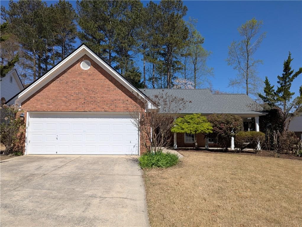 3 bedroom, 2 bathroom single family residence sold at 2650 Freemans Walk Drive, Dacula, GA 30019