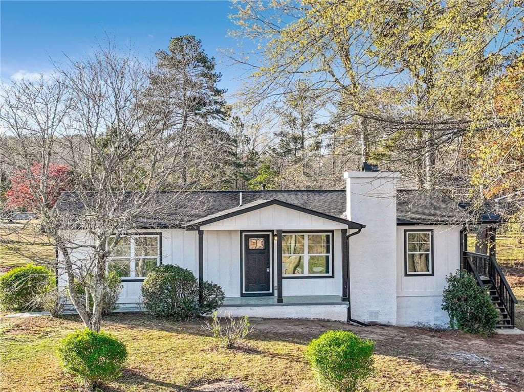 3 bedroom, 3 bathroom single family residence sold at 298 Barber Circle, Newnan, GA 30263