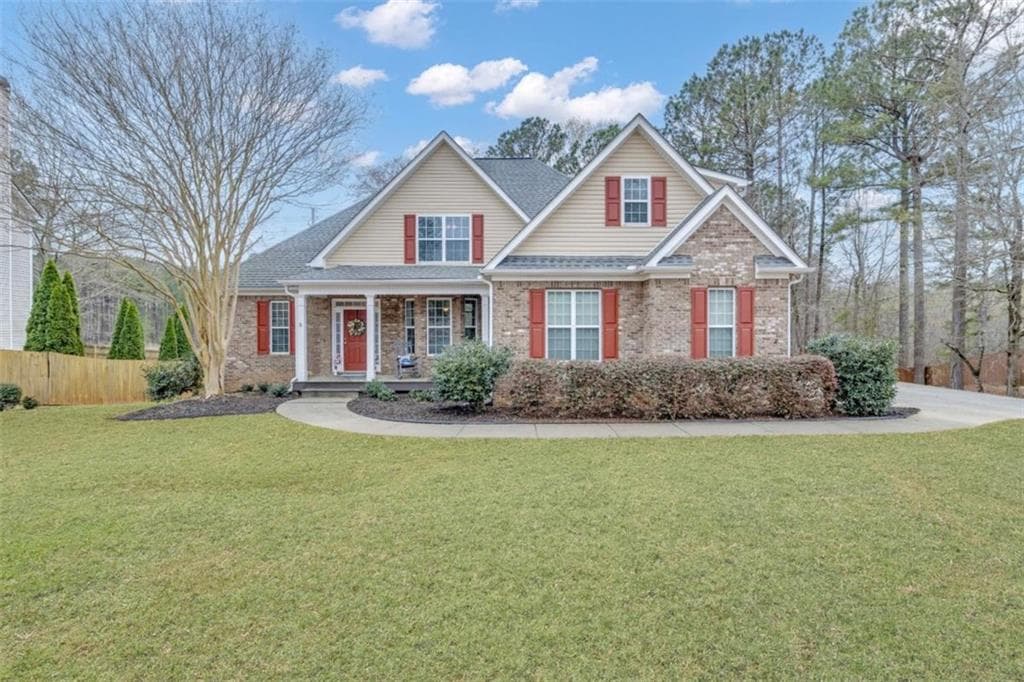 5 bedroom, 3 bathroom single family residence sold at 140 Brittany Lane, Senoia, GA 30276