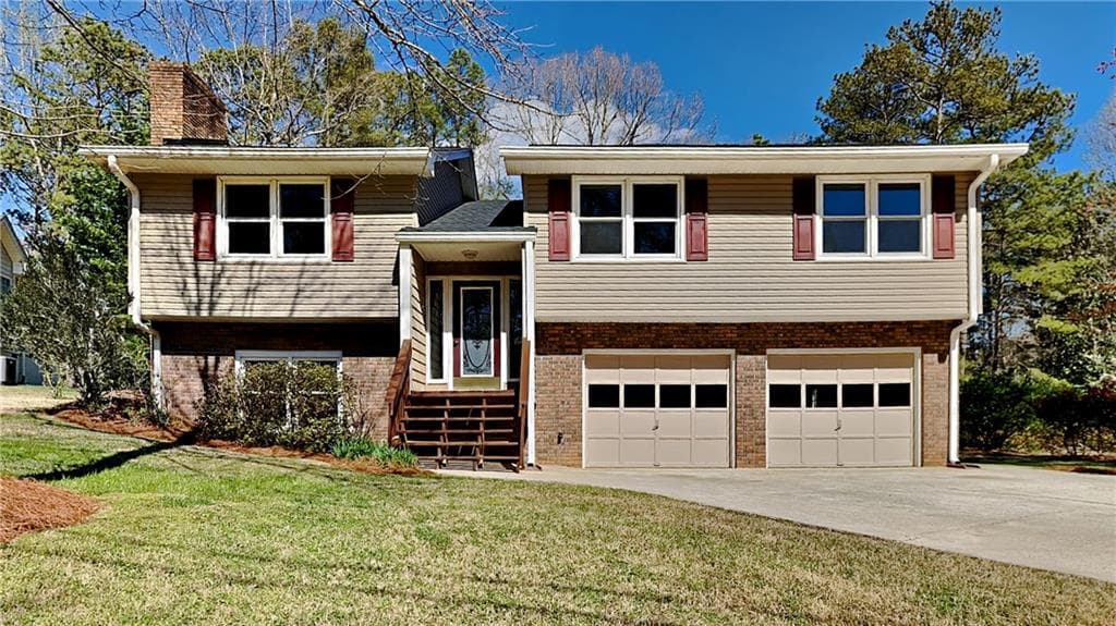 3 bedroom, 4 bathroom single family residence sold at 4152 Berkshire Court, Villa Rica, GA 30180