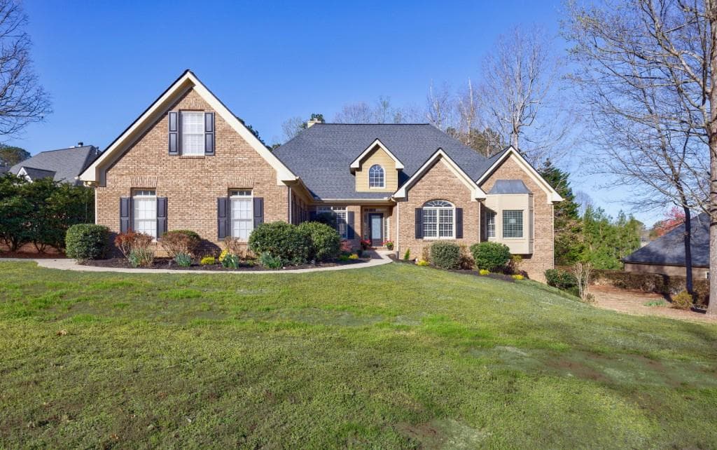 5 bedroom, 5 bathroom single family residence sold at 2667 White Rock Drive, Buford, GA 30519