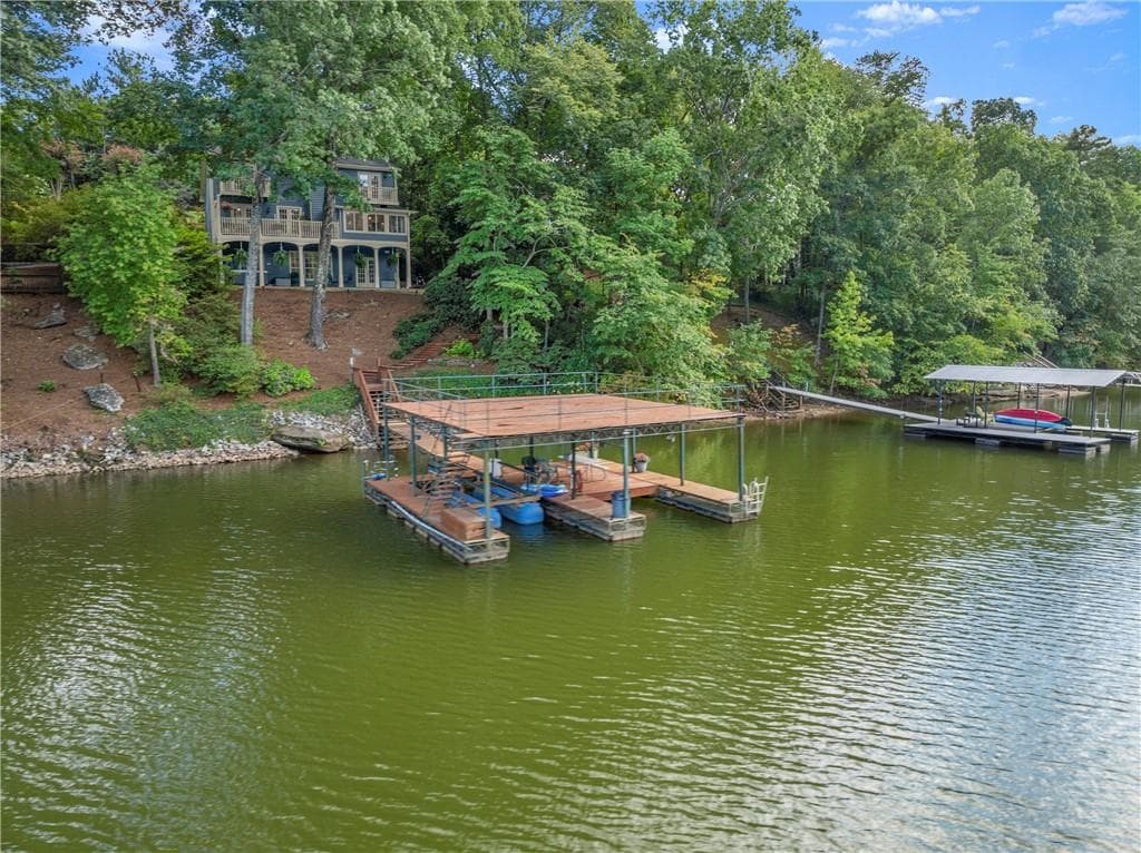 3 bedroom, 3 bathroom single family residence sold at 9930 Misty Cove Lane, Gainesville, GA 30506