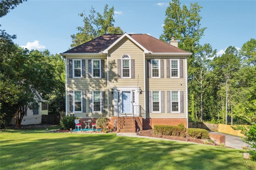 3 bedroom, 3 bathroom single family residence sold at 2641 EASTMONT Trail, Snellville, GA 30039