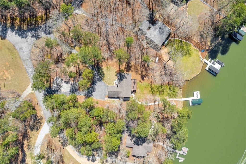 5 bedroom, 3 bathroom single family residence sold at 1940 Buckhead Drive, Greensboro, GA 30642