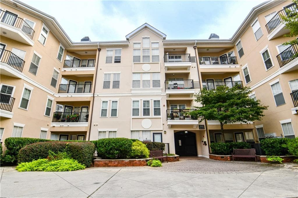 2 bedroom, 2 bathroom condominium sold at 1850 Cotillion Drive 3315, Atlanta, GA 30338