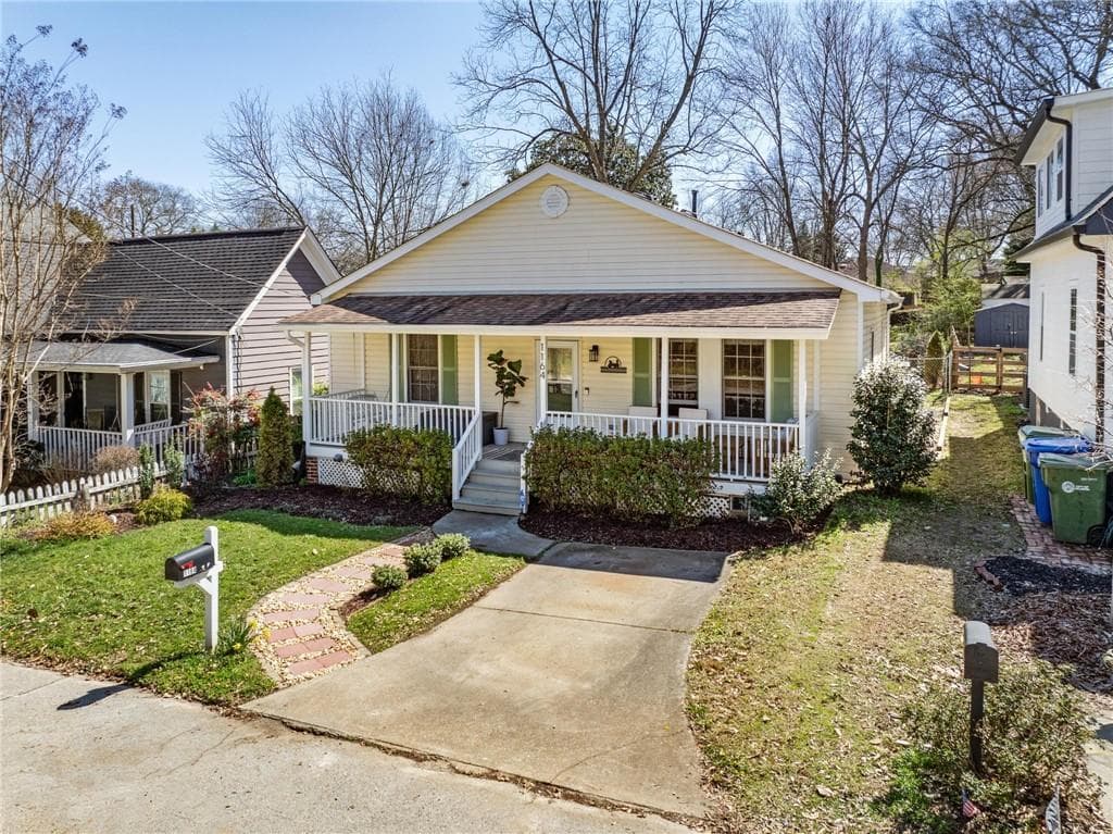 2 bedroom, 2 bathroom, 1,426 sq ft single family residence sold at 1164 Niles Avenue, Atlanta, GA 30318