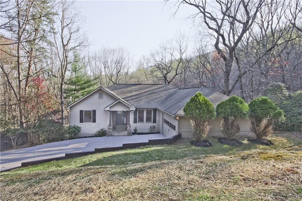 255 Sunset Court, Jasper, GA 30143 — most recent listing photo