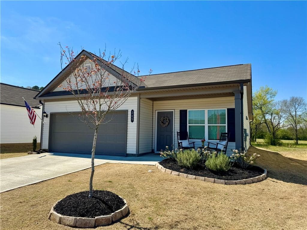 3 bedroom, 2 bathroom single family residence sold at 205 Sycamore Drive, Calhoun, GA 30701