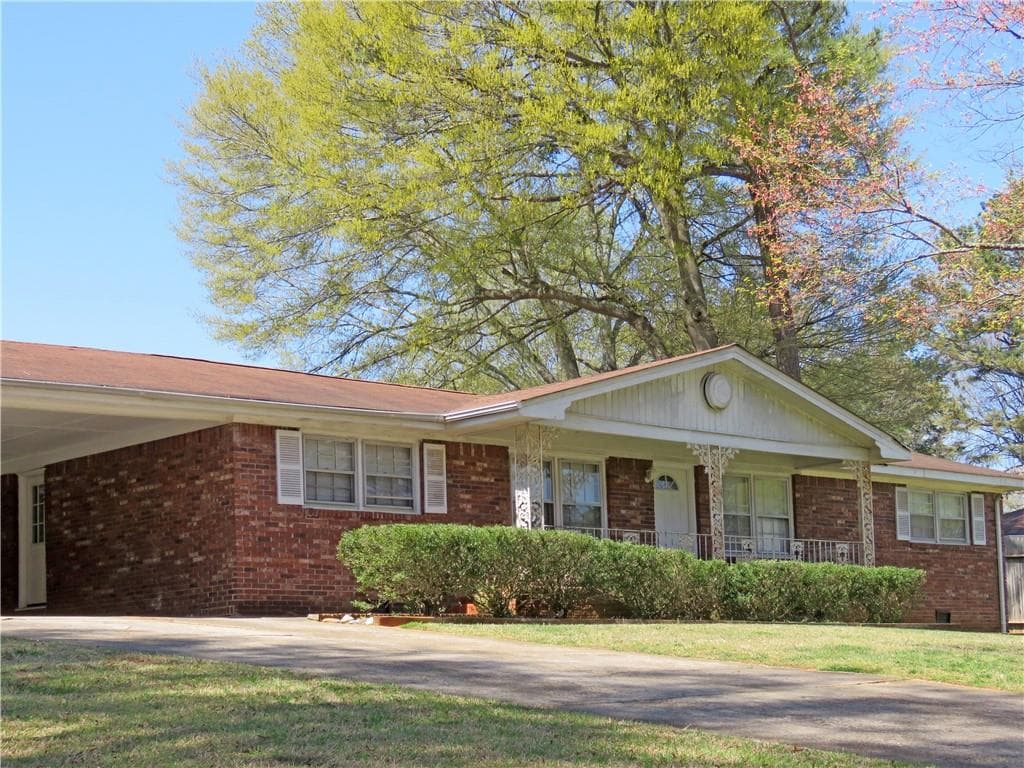 3 bedroom, 2 bathroom, 1,400 sq ft single family residence for sale at 4672 Vernon Drive, Mableton, GA 30126 — photo 7