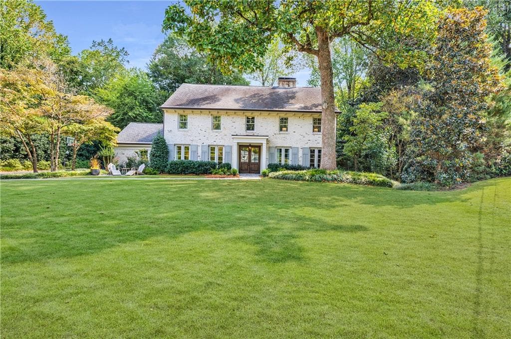 5 bedroom, 5 bathroom single family residence sold at 2647 Battle Overlook, Atlanta, GA 30327