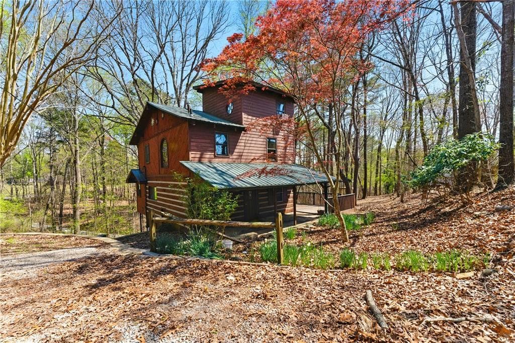 3 bedroom, 3 bathroom single family residence sold at 4776 Gay Lane, Gainesville, GA 30504