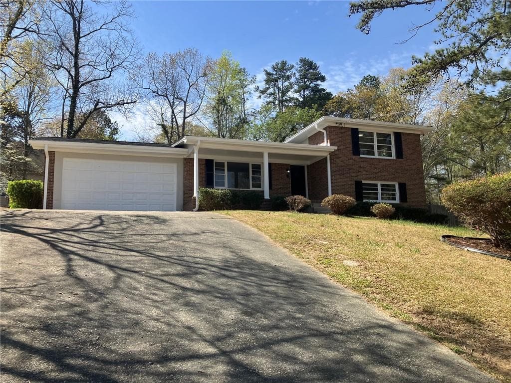 4 bedroom, 2 bathroom, 1,702 sq ft single family residence sold at 490 Larchmont Drive, Atlanta, GA 30318