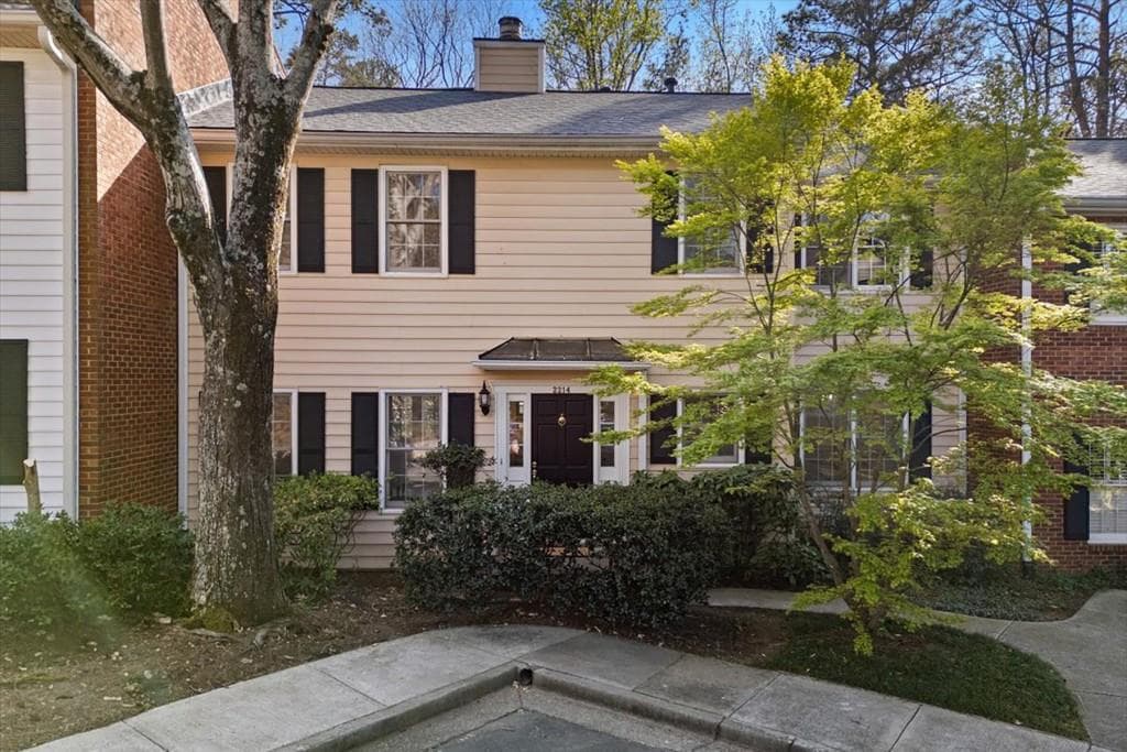 3 bedroom, 3 bathroom townhouse sold at 2214 Bohler Road, Atlanta, GA 30327