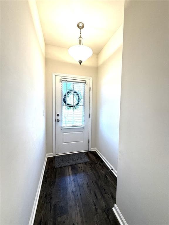 3 bedroom, 4 bathroom, 2,078 sq ft townhouse under contract at 3567 Hidden Valley Circle, Lawrenceville, GA 30044 — photo 3