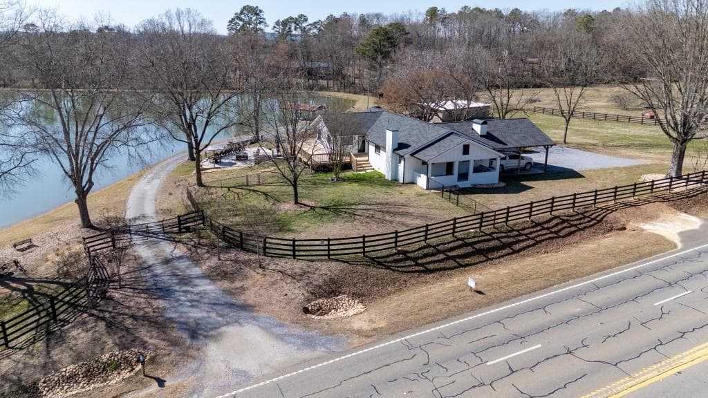 4 bedroom, 2 bathroom single family residence sold at 4793 Fairmount Highway, Calhoun, GA 30701