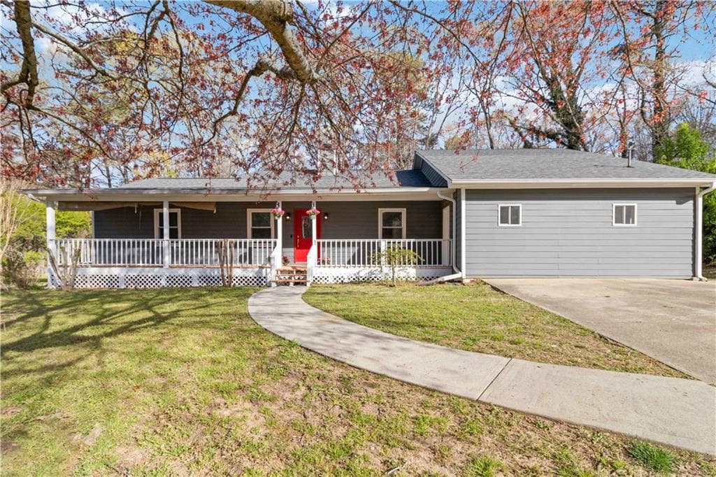 5 bedroom, 3 bathroom single family residence sold at 1354 Litchfield Court, Snellville, GA 30078