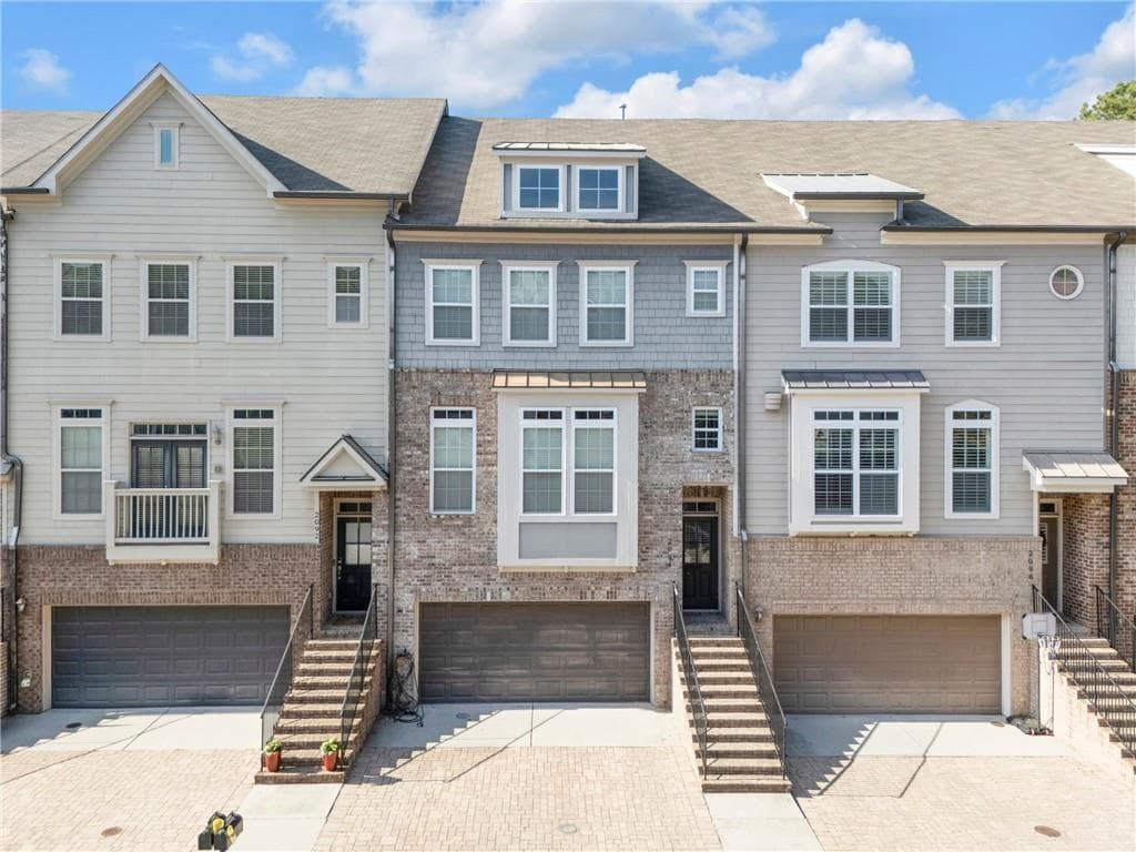 3 bedroom, 4 bathroom, 2,415 sq ft townhouse sold at 2094 Callaway Court, Atlanta, GA 30318