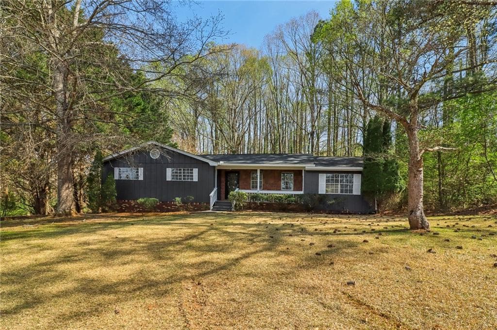 3 bedroom, 2 bathroom single family residence sold at 460 Stockwood Drive, Woodstock, GA 30188