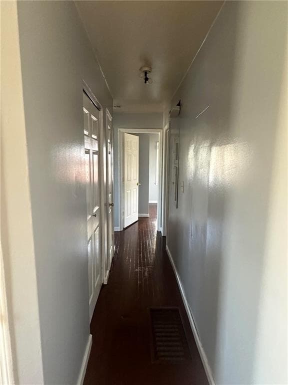 3 bedroom, 1 bathroom, 1,008 sq ft single family residence for sale at 407 Hilltop Drive, Forest Park, GA 30297 — photo 3
