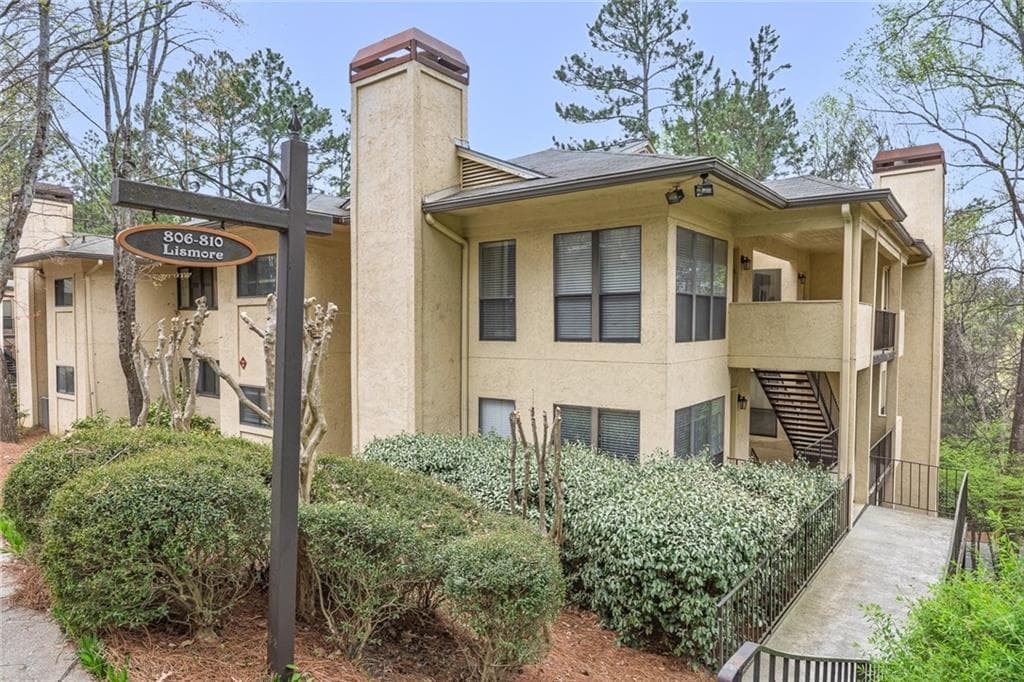 2 bedroom, 2 bathroom condominium sold at 810 Lismore 10, Smyrna, GA 30080