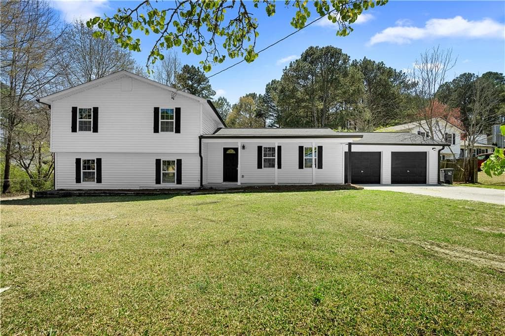 4 bedroom, 2 bathroom single family residence sold at 3351 Grand Central Drive, Snellville, GA 30078