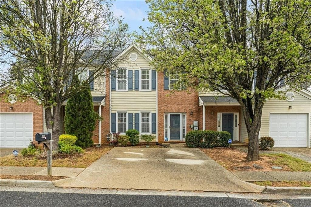 3 bedroom, 3 bathroom townhouse sold at 345 Timber Gate Court, Lawrenceville, GA 30045