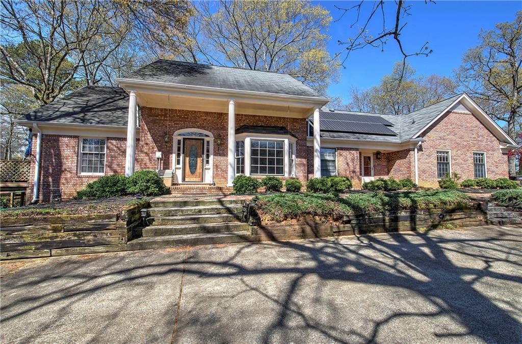 6 bedroom, 5 bathroom single family residence sold at 43 Hickory Hill Drive, Cartersville, GA 30120
