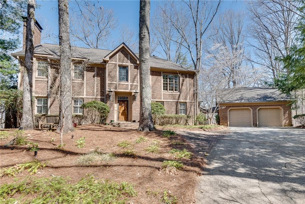 4 bedroom, 4 bathroom single family residence sold at 24 Ball Creek Hill, Atlanta, GA 30350