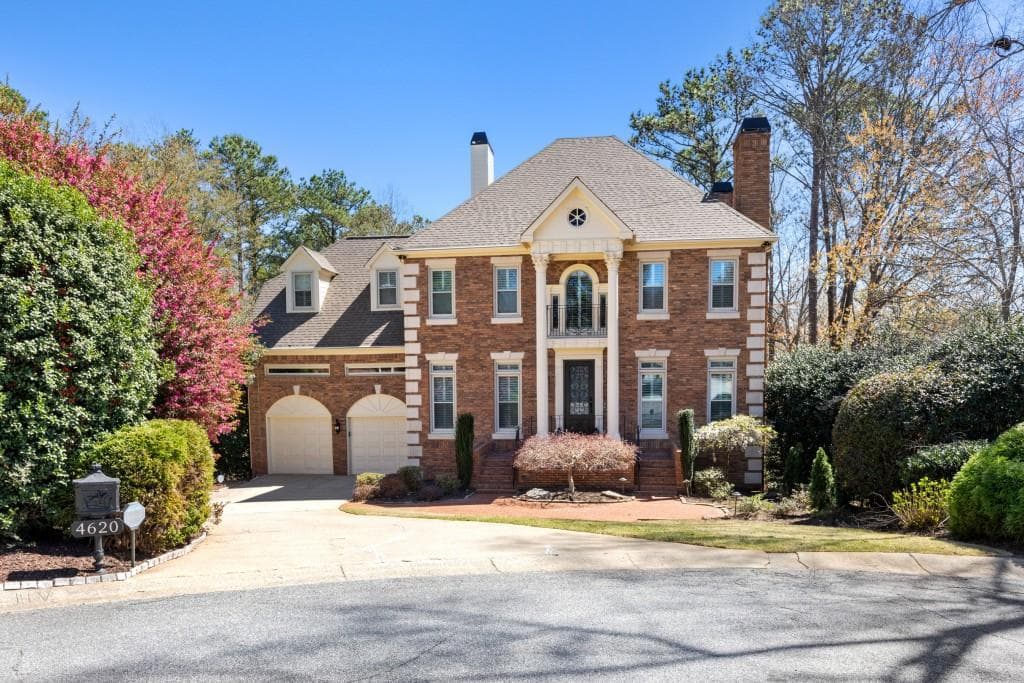 5 bedroom, 6 bathroom single family residence sold at 4620 Chattahoochee Crossing, Marietta, GA 30067