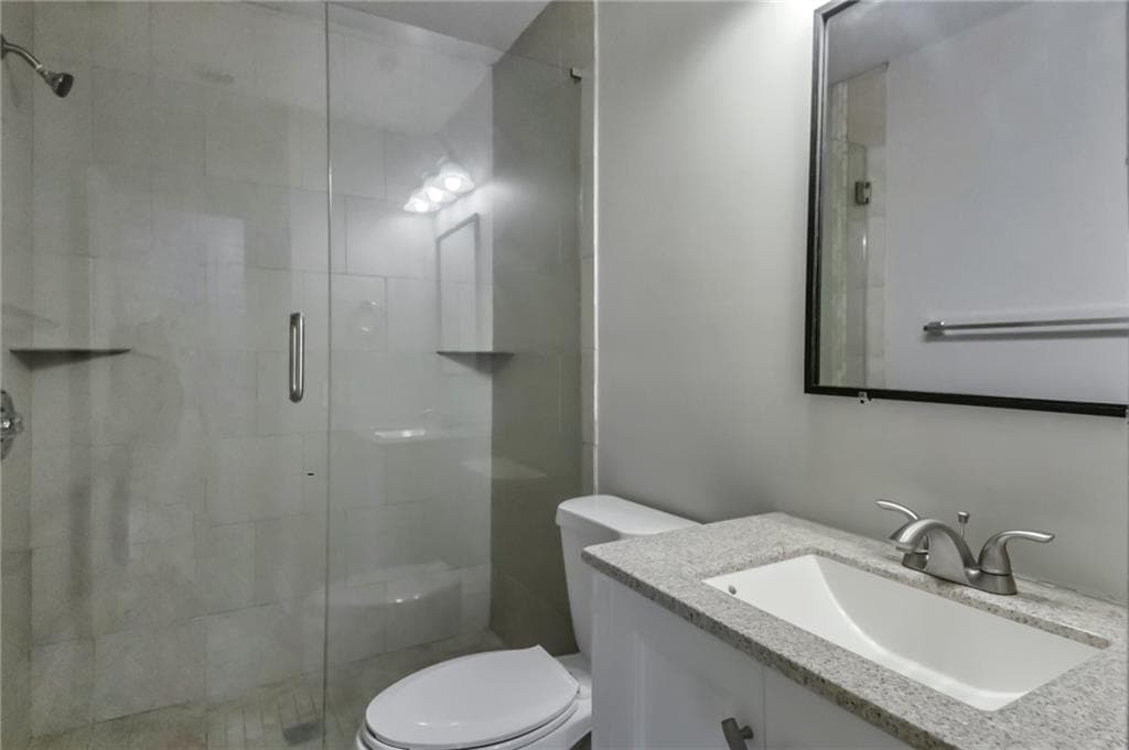3 bedroom, 2 bathroom, 1,600 sq ft single family residence for sale at 2463 Corner Shoals Drive, Decatur, GA 30034 — photo 7