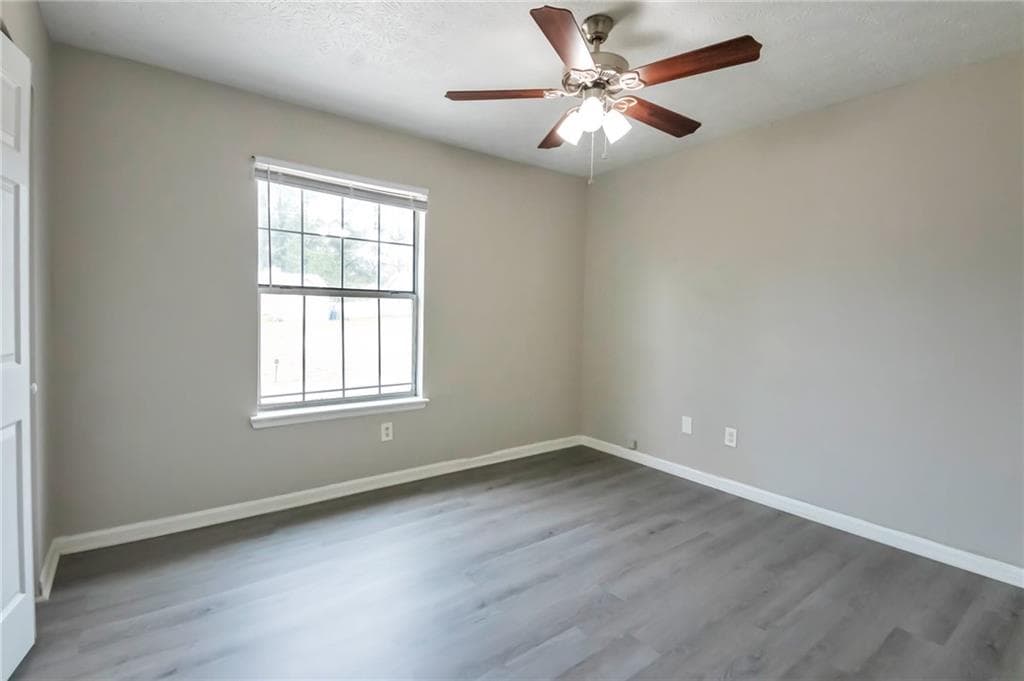 3 bedroom, 2 bathroom, 1,600 sq ft single family residence for sale at 2463 Corner Shoals Drive, Decatur, GA 30034 — photo 8