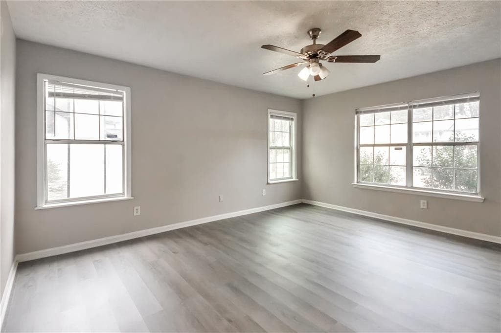 3 bedroom, 2 bathroom, 1,600 sq ft single family residence for sale at 2463 Corner Shoals Drive, Decatur, GA 30034 — photo 10
