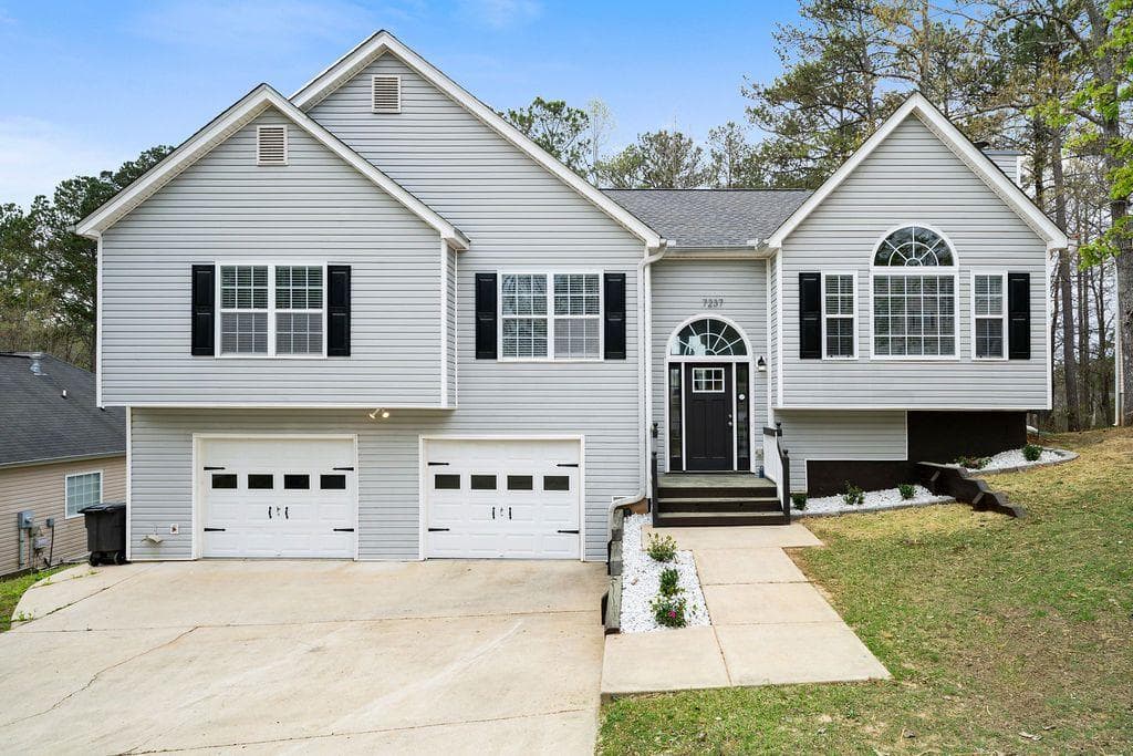 4 bedroom, 3 bathroom single family residence sold at 7237 Brittany Way, Douglasville, GA 30134