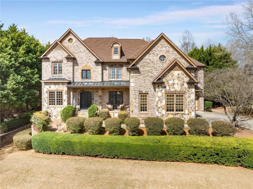 6 bedroom, 7 bathroom single family residence sold at 335 Creek Point, Milton, GA 30004