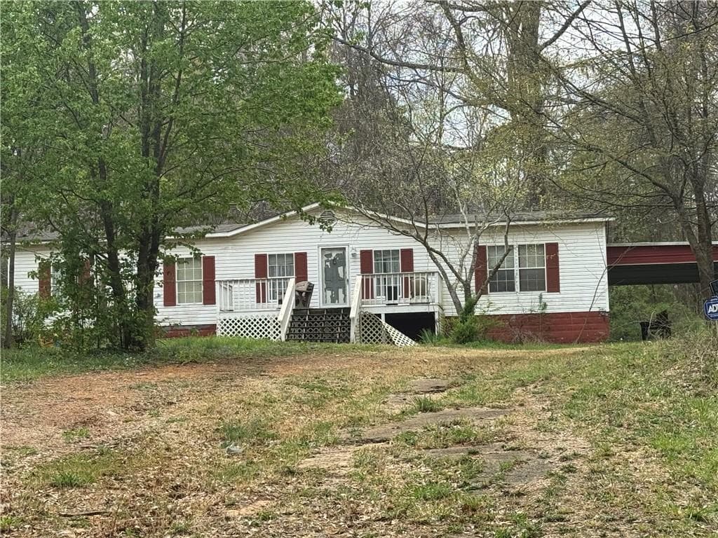 3 bedroom, 2 bathroom single family residence sold at 526 Olive Street, Cedartown, GA 30125