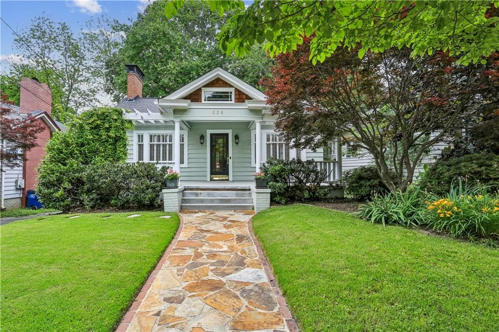 4 bedroom, 3 bathroom single family residence sold at 638 Cooledge Avenue, Atlanta, GA 30306