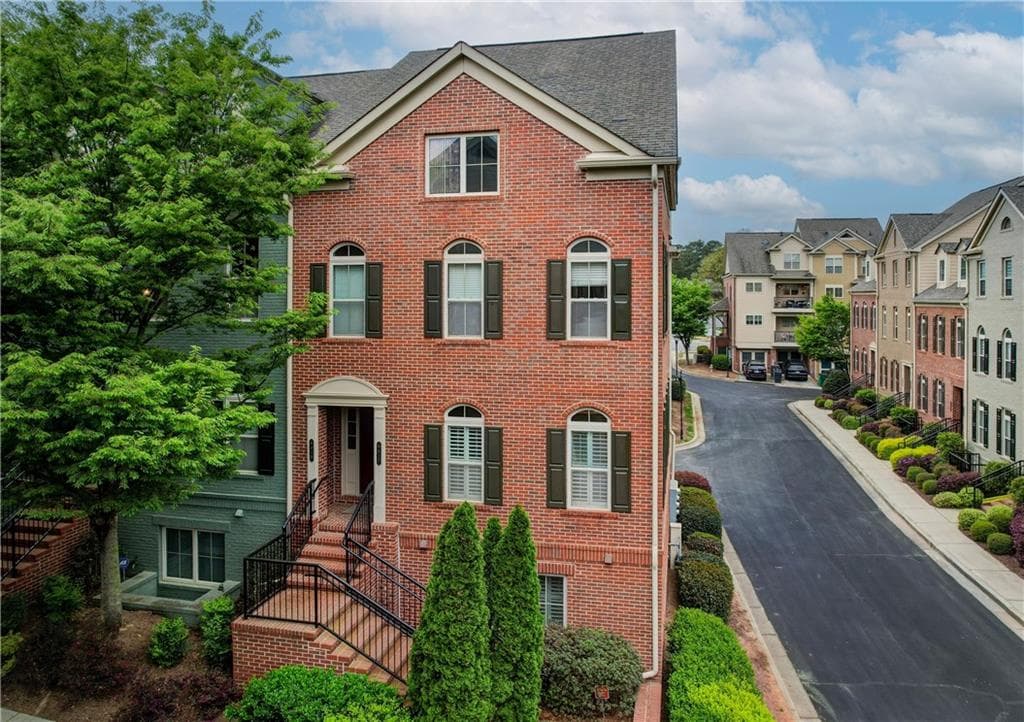 2 bedroom, 2 bathroom condominium sold at 6417 Paulson Place, Atlanta, GA 30328