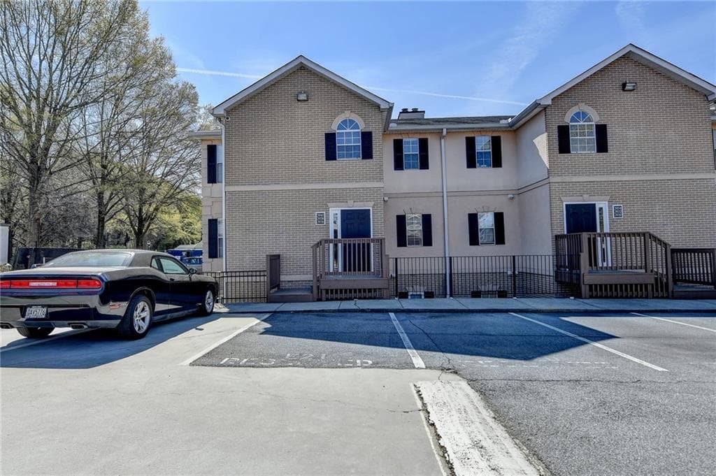 3 bedroom, 2 bathroom, 1,748 sq ft condominium sold at 3938 Stillwater Drive, Duluth, GA 30096