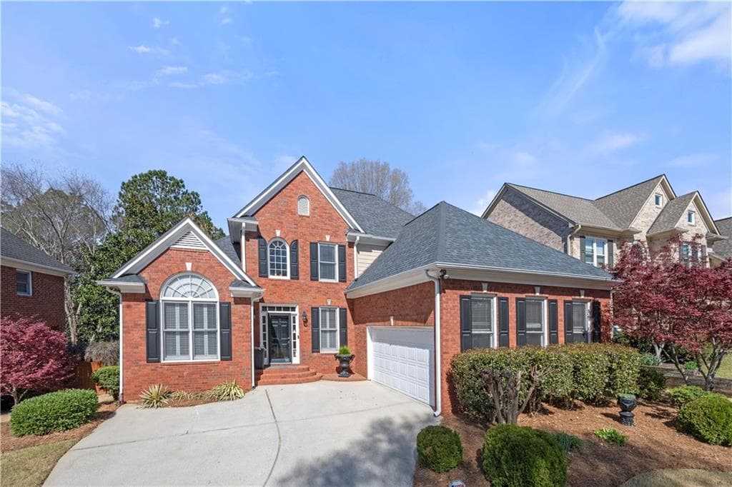 6 bedroom, 5 bathroom single family residence sold at 3285 Millwood Trail, Smyrna, GA 30080
