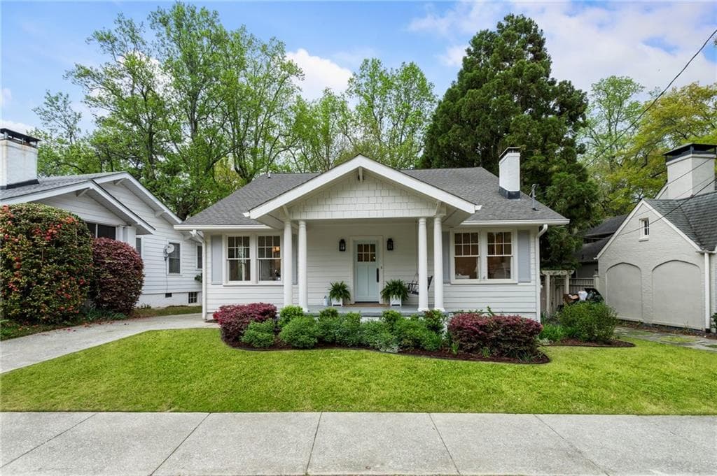 3 bedroom, 3 bathroom single family residence sold at 6 Arc Way, Atlanta, GA 30305