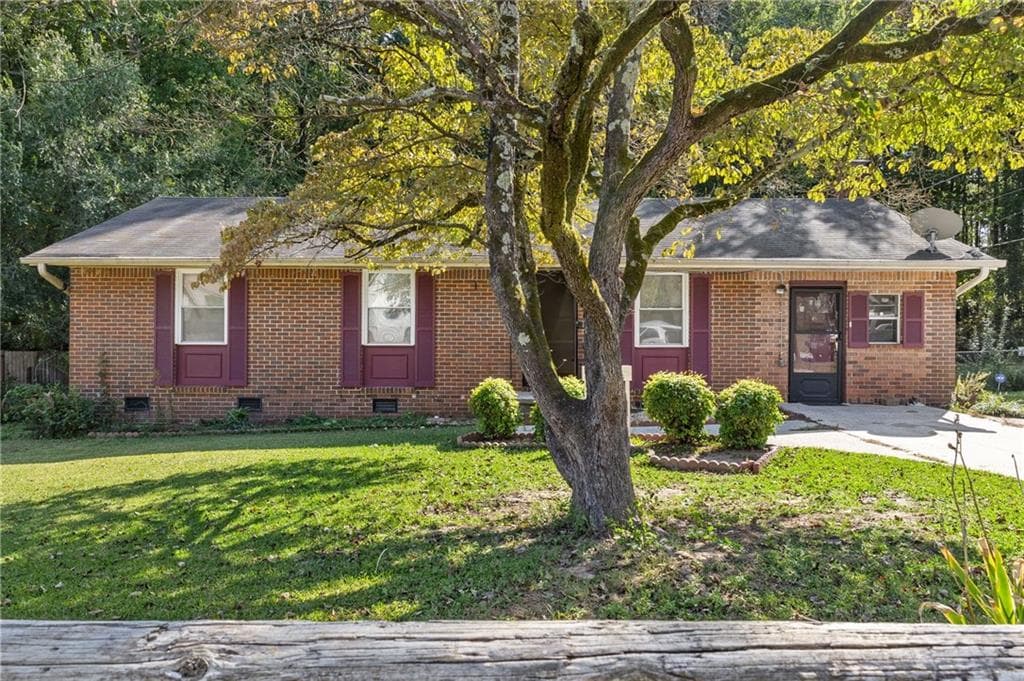 3 bedroom, 2 bathroom single family residence sold at 37 Crystal River Drive, Riverdale, GA 30274