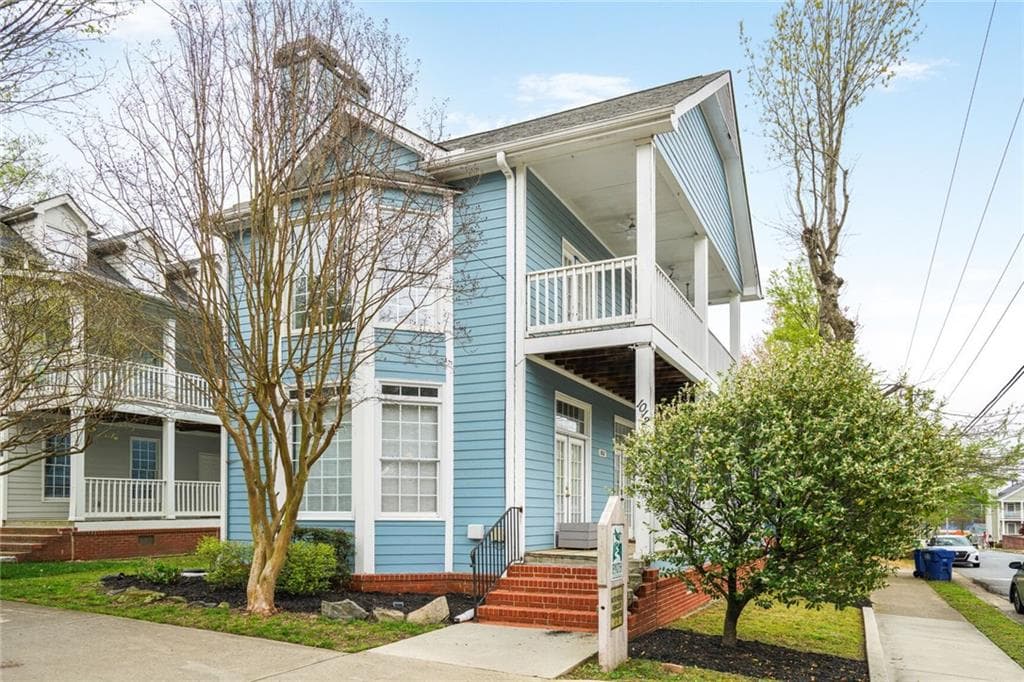 3 bedroom, 3 bathroom single family residence sold at 1012 Lena Street, Atlanta, GA 30314