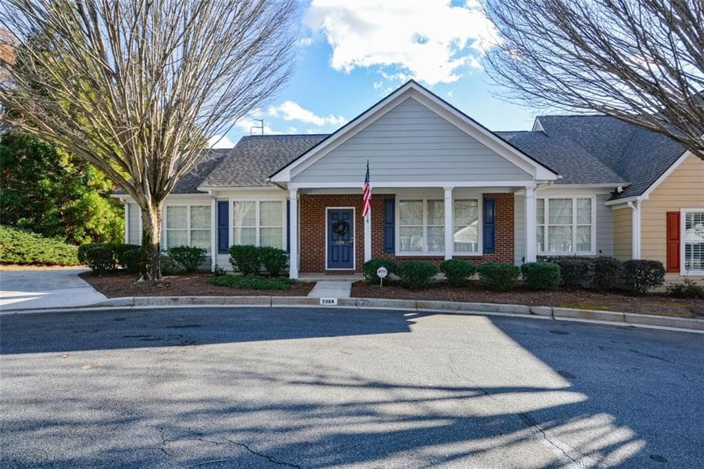 3 bedroom, 2 bathroom condominium sold at 2368 Barrett Cottage 17, Marietta, GA 30066