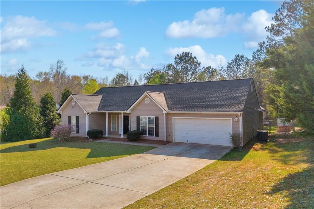 3 bedroom, 2 bathroom single family residence sold at 365 Centennial Drive, Bethlehem, GA 30620
